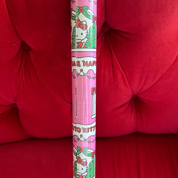 Sanrio & Friends Christmas Gift Wrap - Picture 5 of 6